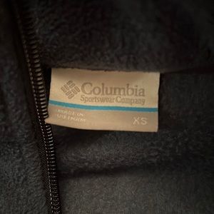 I am selling a blue Columbia jacket